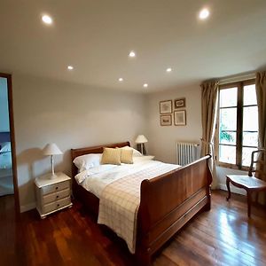 Suite à 2 Chambres à Coucher Lit King-Size